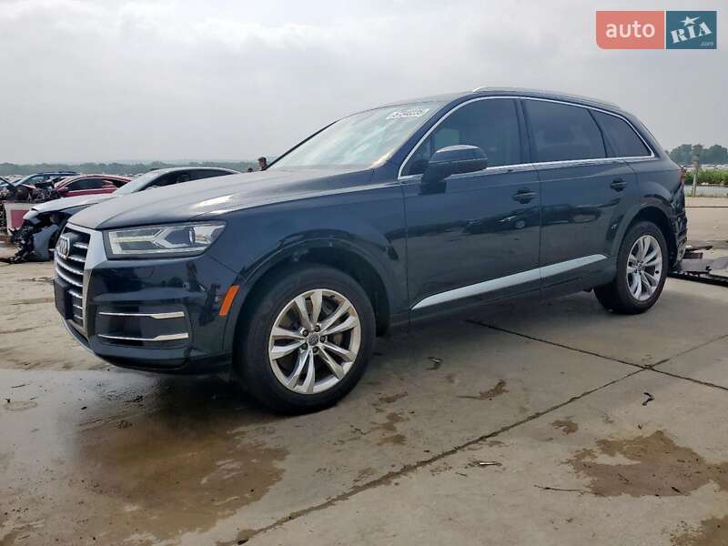 Внедорожник / Кроссовер Audi Q7 2017 в Киеве