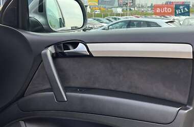 Внедорожник / Кроссовер Audi Q7 2011 в 