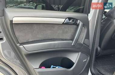 Внедорожник / Кроссовер Audi Q7 2011 в 