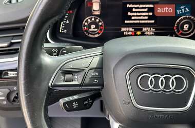 Внедорожник / Кроссовер Audi Q7 2015 в 