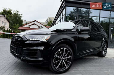 Внедорожник / Кроссовер Audi Q7 2023 в 