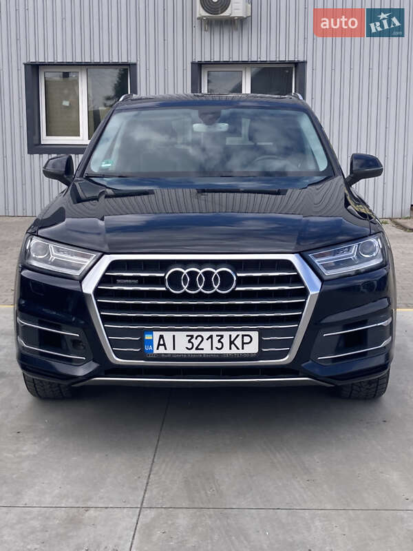 Внедорожник / Кроссовер Audi Q7 2017 в Белой Церкви