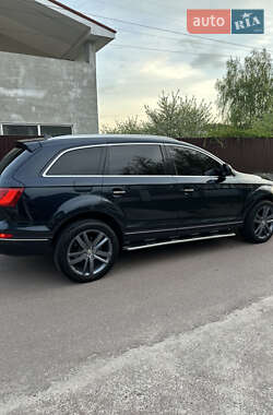 Внедорожник / Кроссовер Audi Q7 2012 в 