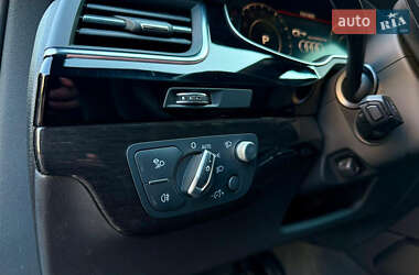 Внедорожник / Кроссовер Audi Q7 2017 в 