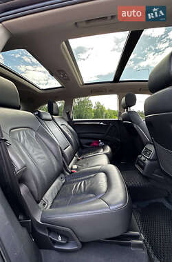 Внедорожник / Кроссовер Audi Q7 2012 в 