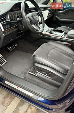 Внедорожник / Кроссовер Audi Q7 2021 в 