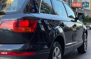 Внедорожник / Кроссовер Audi Q7 2006 в 