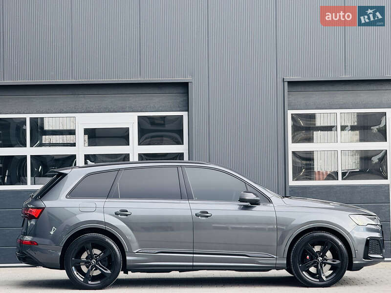 Внедорожник / Кроссовер Audi Q7 2020 в Мукачево