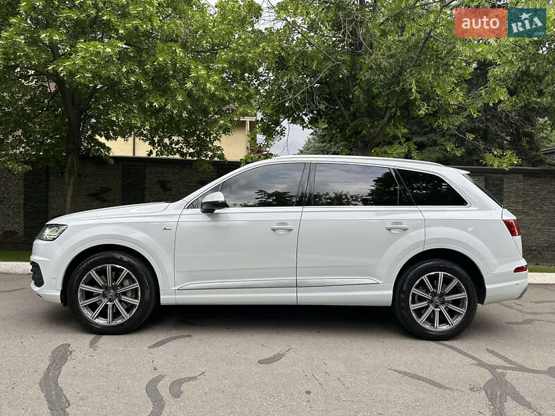 Внедорожник / Кроссовер Audi Q7 2018 в Днепре фото 2 Внедорожник / Кроссовер Audi Q7 2018 в Днепре