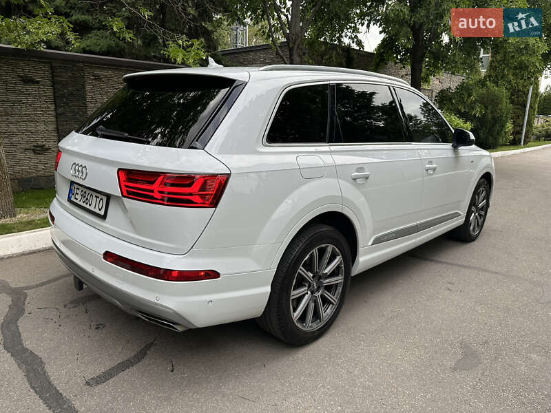 Внедорожник / Кроссовер Audi Q7 2018 в Днепре фото 27 Внедорожник / Кроссовер Audi Q7 2018 в Днепре