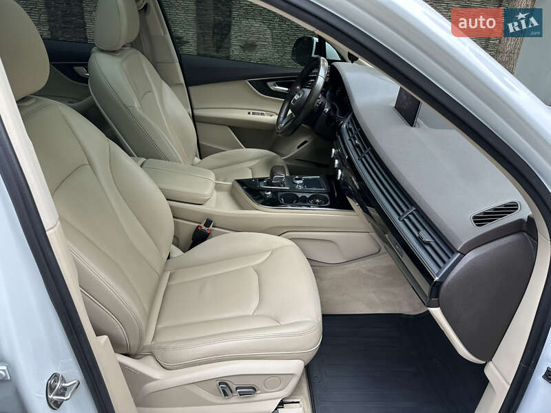 Внедорожник / Кроссовер Audi Q7 2018 в Днепре фото 56 Внедорожник / Кроссовер Audi Q7 2018 в Днепре