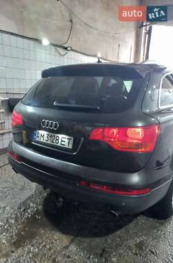 Внедорожник / Кроссовер Audi Q7 2007 в 