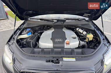 Внедорожник / Кроссовер Audi Q7 2011 в 