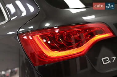 Внедорожник / Кроссовер Audi Q7 2014 в 