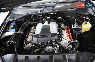 Внедорожник / Кроссовер Audi Q7 2014 в 