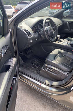 Внедорожник / Кроссовер Audi Q7 2015 в 