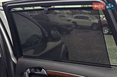 Позашляховик / Кросовер Audi Q7 2015 в 