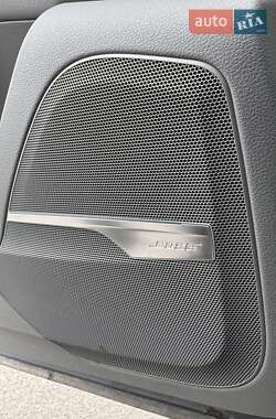 Внедорожник / Кроссовер Audi Q7 2016 в 