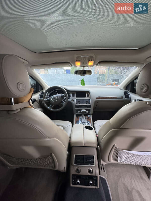Позашляховик / Кросовер Audi Q7 2012 в Старокостянтинові
