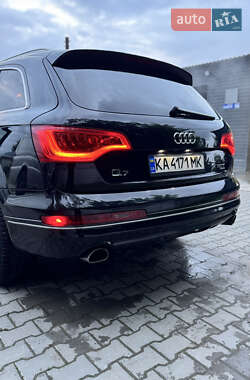 Внедорожник / Кроссовер Audi Q7 2013 в 