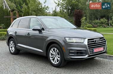 Внедорожник / Кроссовер Audi Q7 2019 в 