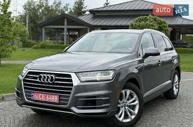 Внедорожник / Кроссовер Audi Q7 2019 в 