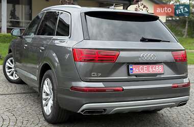 Внедорожник / Кроссовер Audi Q7 2019 в 
