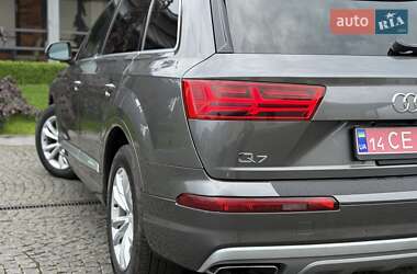 Внедорожник / Кроссовер Audi Q7 2019 в 