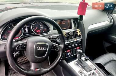 Позашляховик / Кросовер Audi Q7 2010 в 