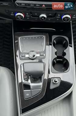 Внедорожник / Кроссовер Audi Q7 2019 в 