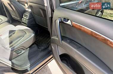 Позашляховик / Кросовер Audi Q7 2014 в 