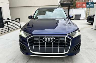 Внедорожник / Кроссовер Audi Q7 2020 в 