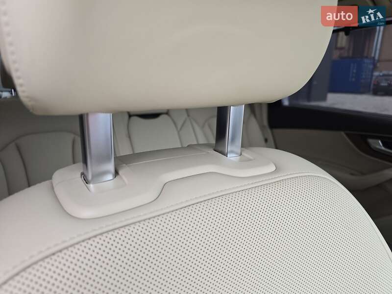 Внедорожник / Кроссовер Audi Q7 2018 в Ровно фото 51 Внедорожник / Кроссовер Audi Q7 2018 в Ровно