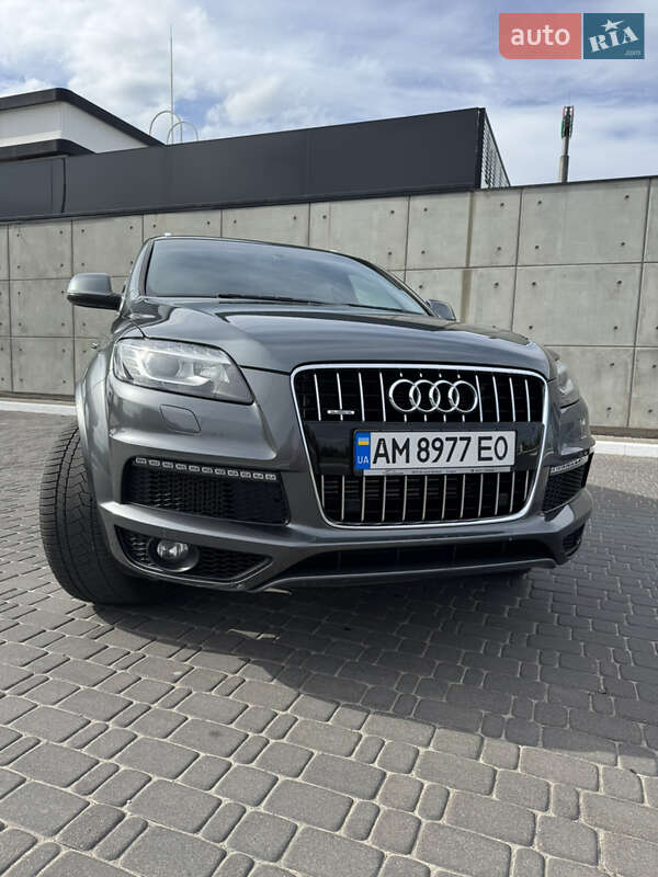 Внедорожник / Кроссовер Audi Q7 2013 в Житомире