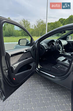 Внедорожник / Кроссовер Audi Q7 2013 в 