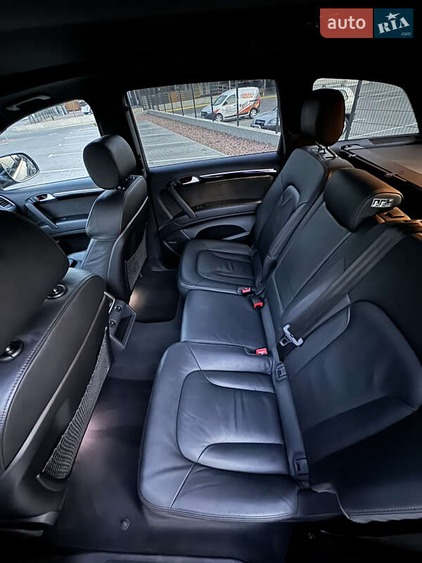 Внедорожник / Кроссовер Audi Q7 2013 в Житомире