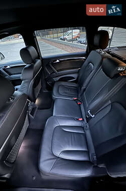 Внедорожник / Кроссовер Audi Q7 2013 в 