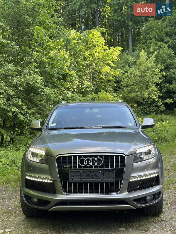 Внедорожник / Кроссовер Audi Q7 2012 в Черновцах
