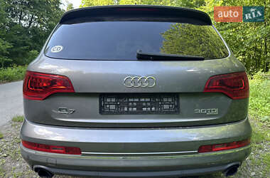 Позашляховик / Кросовер Audi Q7 2012 в 