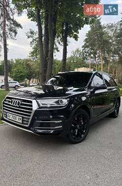 Внедорожник / Кроссовер Audi Q7 2017 в Харькове