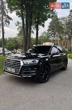 Внедорожник / Кроссовер Audi Q7 2017 в Харькове