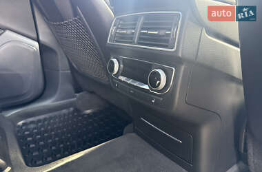Внедорожник / Кроссовер Audi Q7 2016 в 