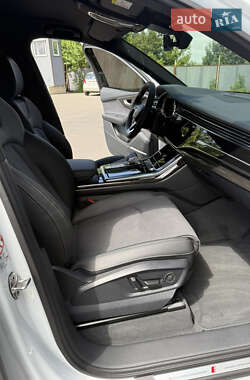 Внедорожник / Кроссовер Audi Q7 2025 в 