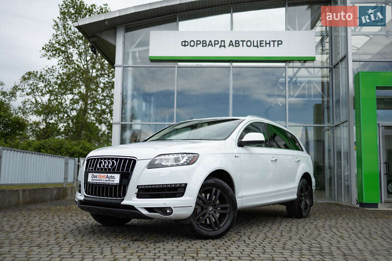 Внедорожник / Кроссовер Audi Q7 2015 в 