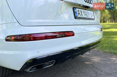 Внедорожник / Кроссовер Audi Q7 2018 в 