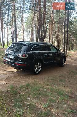 Внедорожник / Кроссовер Audi Q7 2008 в 