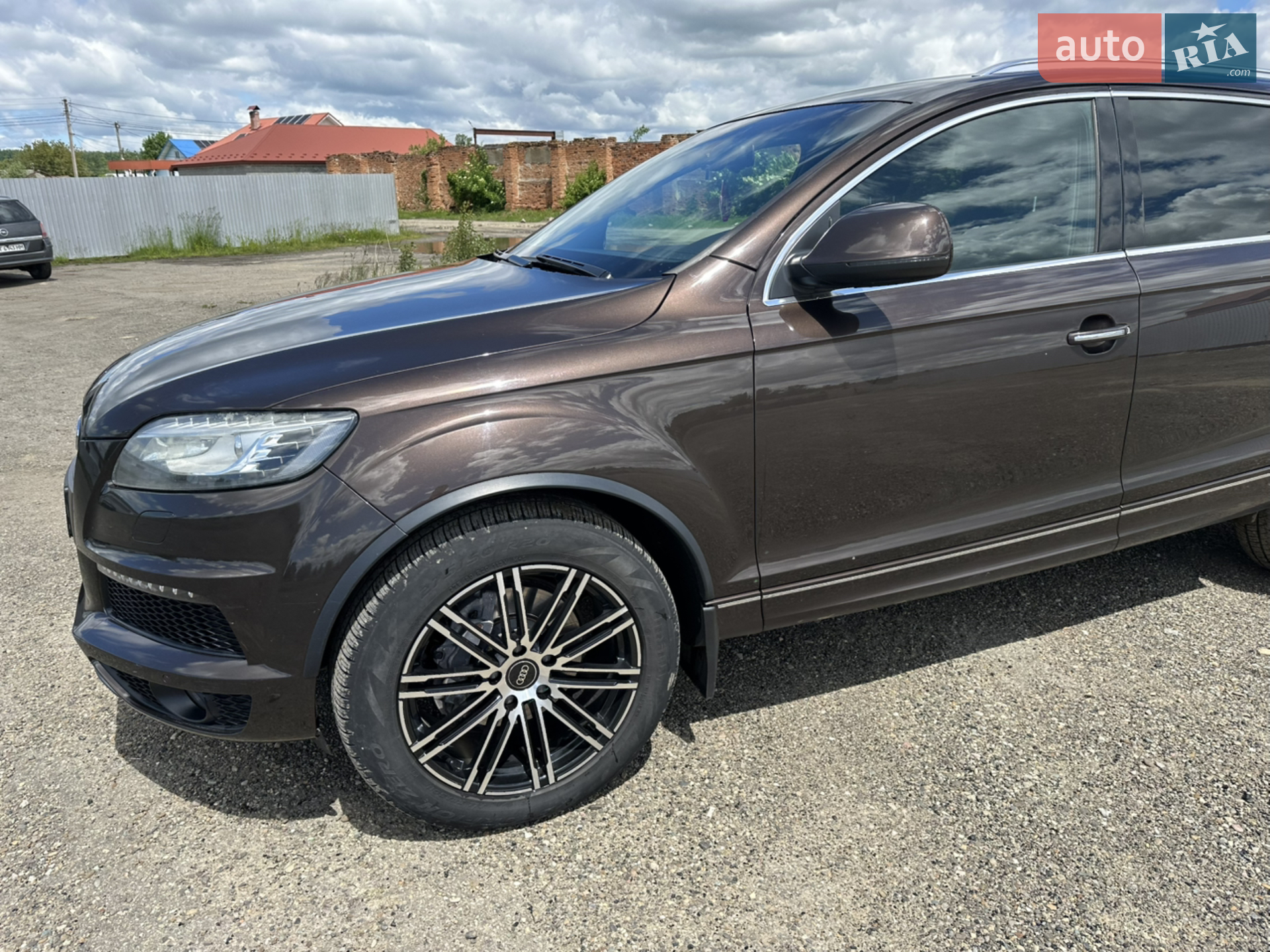 2011 Audi Q7 - мініатюра 2