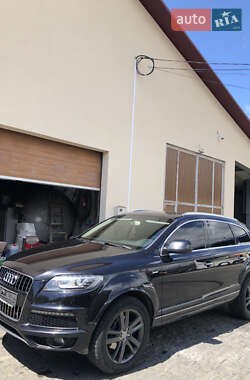 Внедорожник / Кроссовер Audi Q7 2015 в 
