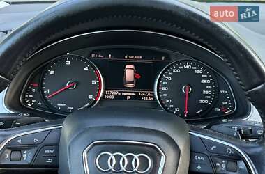 Внедорожник / Кроссовер Audi Q7 2015 в 