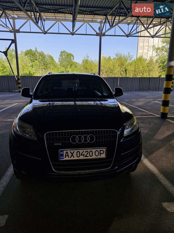 Позашляховик / Кросовер Audi Q7 2007 в Харкові